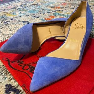 Christian Louboutin blue pump w/signature red sole